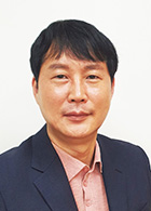 신승혁 교수